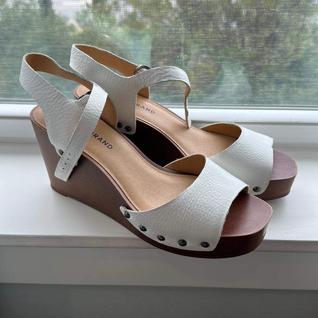 Brand New  Lucky Brand  Size 8